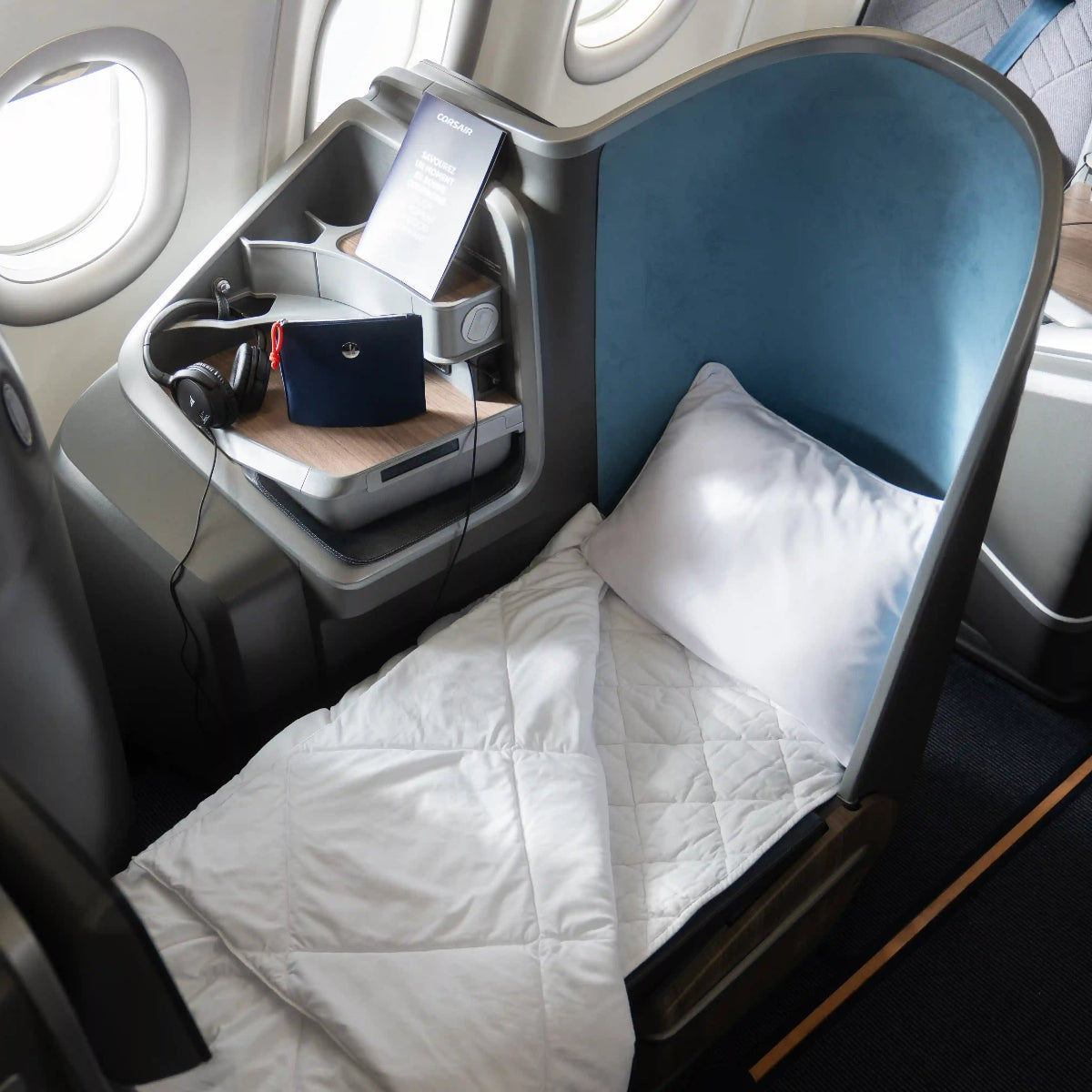 cabine avion avec surmatelas Corsair